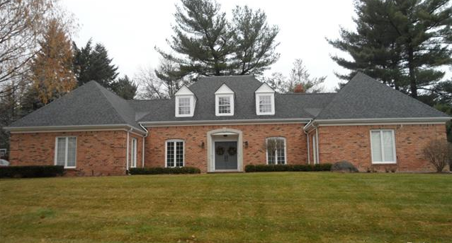 Grosse Pines Homes for sale
